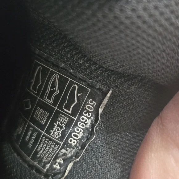 Men Shoes - Picture 3 of 5